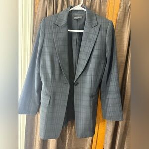 Tahari Gray Plaid Blazer